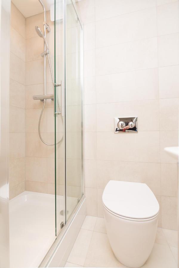 Whitfield Street Apartments Londra Esterno foto